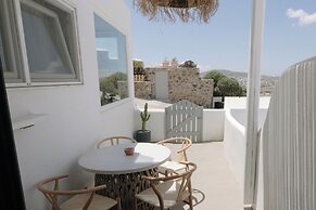 Mykonos Supreme Comfort Suites & Villas