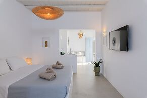 Mykonos Supreme Comfort Suites & Villas