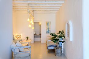 Mykonos Supreme Comfort Suites & Villas