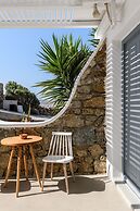 Mykonos Supreme Comfort Suites & Villas