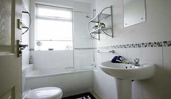 RoomTel - Brook House