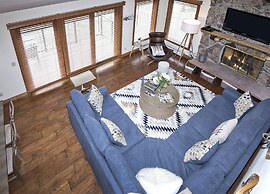 Timberfalls 1706 3 Bedroom Condo by RedAwning