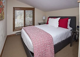 Timberfalls 1706 3 Bedroom Condo by RedAwning