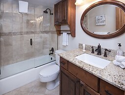 Timberfalls 1706 3 Bedroom Condo by RedAwning