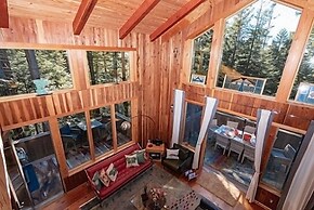 The Sonoma Treehouse 3 Bedroom Home by RedAwning