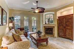 Exclusive Gated Villas at Summer Beach, Short Walk to the Beach by Red