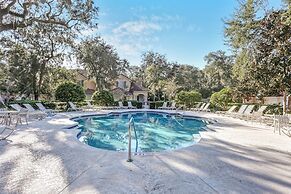 Exclusive Gated Villas at Summer Beach, Short Walk to the Beach by Red