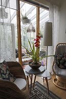 The Apartment - Öbbuhús