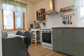 The Apartment - Öbbuhús