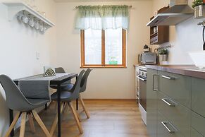 The Apartment - Öbbuhús