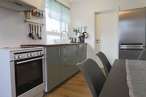 The Apartment - Öbbuhús