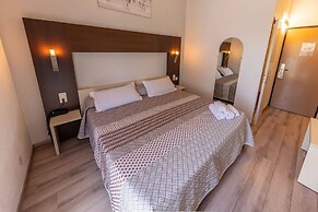 Brit Hotel Confort Helios Agde