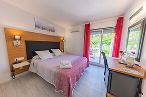 Brit Hotel Confort Helios Agde