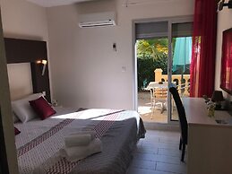 Brit Hotel Confort Helios Agde