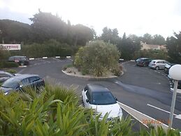 Brit Hotel Confort Helios Agde