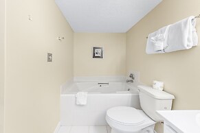 Sunswept Condos by Hosteeva