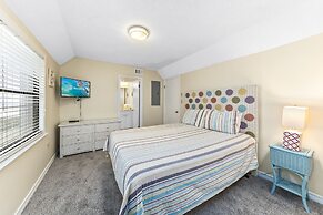 Sunswept Condos by Hosteeva