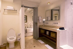 Leones de Alba Hotel Boutique