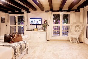 Leones de Alba Hotel Boutique