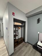 Ramada by Wyndham West Edmonton Hotel & Suites