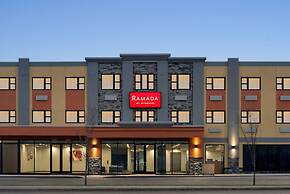 Ramada by Wyndham West Edmonton Hotel & Suites