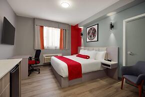 Ramada by Wyndham West Edmonton Hotel & Suites