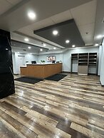 Ramada by Wyndham West Edmonton Hotel & Suites