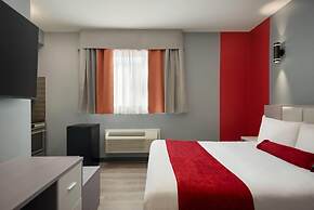 Ramada by Wyndham West Edmonton Hotel & Suites