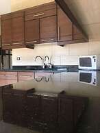 Quiet Comfy and Epic Seaview