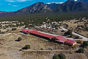 Great Sand Dunes Lodge