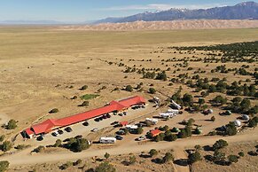 Great Sand Dunes Lodge