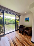 Burbi Lake Lodge Monteverde