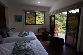 Burbi Lake Lodge Monteverde
