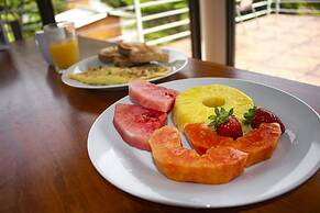 Burbi Lake Lodge Monteverde