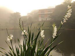 Burbi Lake Lodge Monteverde