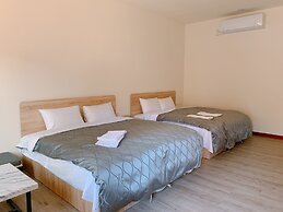 Taomi 5211 B&B