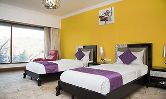 Treebo Tryst Royal Palm