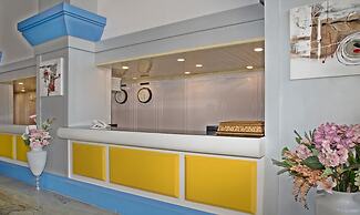 Treebo Tryst Royal Palm