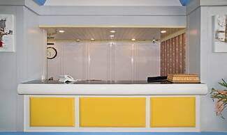 Treebo Tryst Royal Palm