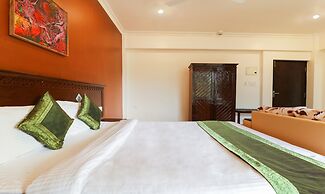 Treebo Premium Dona Eliza, 700 metres from Calangute Beach