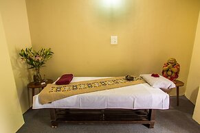 Mount Himalayan Hotel