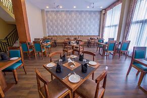 Mount Himalayan Hotel