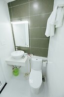 Aladdin Hotel and Apartment