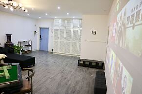 Qing Apartment Family Theatre