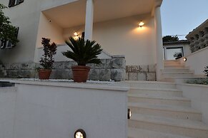 The Duke Luxury Rooms