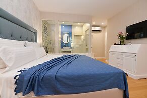 The Duke Luxury Rooms