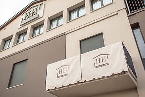 Home Hotel