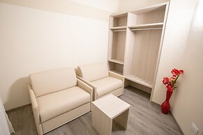 Home Hotel