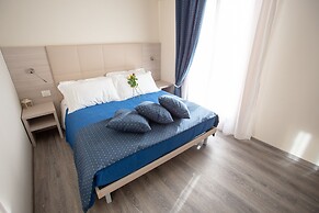 Home Hotel