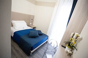 Home Hotel